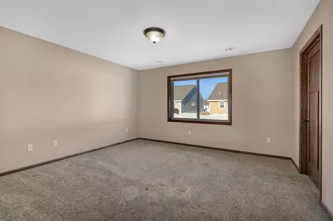 Bedroom - 144 Glenview Loop, Saint Cloud, MN 56303 photo 3 of 4