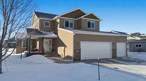 717 35th Ave E, West Fargo, ND 58078
