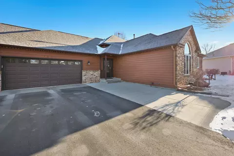 1820 Case Ln, Saint Cloud, MN 56303 photo 4