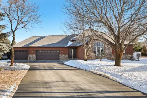 1820 Case Ln, Saint Cloud, MN 56303