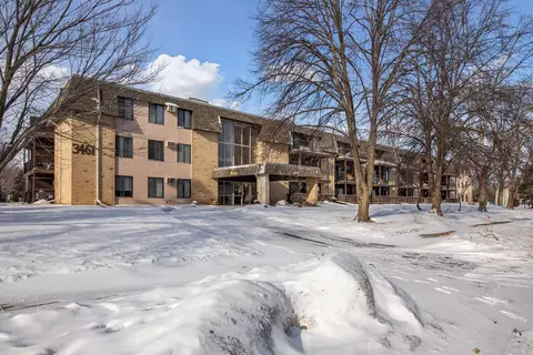 3461 Kent St #1116, Shoreview, MN 55126