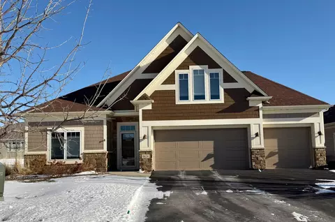 8824 Upper 7th Pl N, Lake Elmo, MN 55042