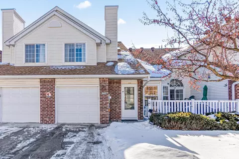 547 Old Steine Cir, New Brighton, MN 55112