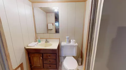 Bath - 1409 Circle Dr, Albert Lea, MN 56007 photo 3 of 3