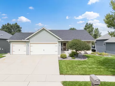 2623 Stacy St SE, Rochester, MN 55904