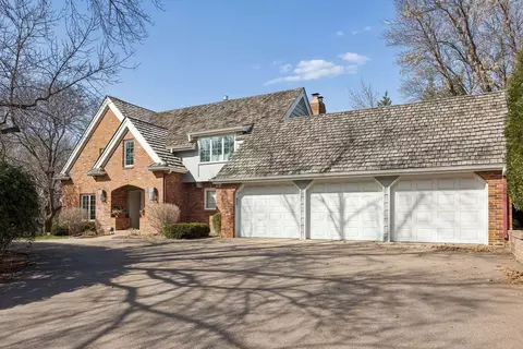 6704 Dovre Dr, Edina, MN 55436