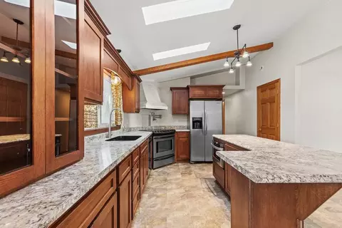 Kitchen - 902 Cheryl Ave, Marshall, MN 56258 photo 3 of 9