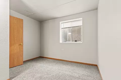 Bedroom - 902 Cheryl Ave, Marshall, MN 56258 photo 5 of 8