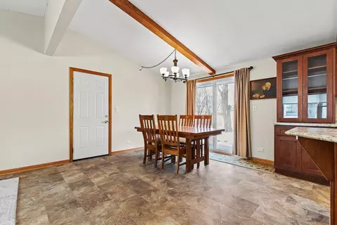 Dining - 902 Cheryl Ave, Marshall, MN 56258 photo 2 of 2