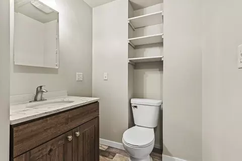 Bath - 902 Cheryl Ave, Marshall, MN 56258 photo 6 of 6
