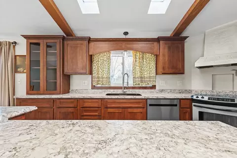 Kitchen - 902 Cheryl Ave, Marshall, MN 56258 photo 7 of 9