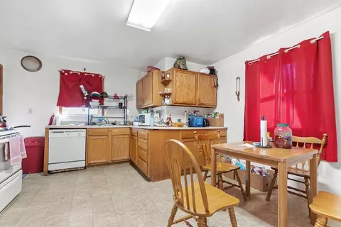 Kitchen - 402 Mill St, Marshall, MN 56258 photo 1 of 6