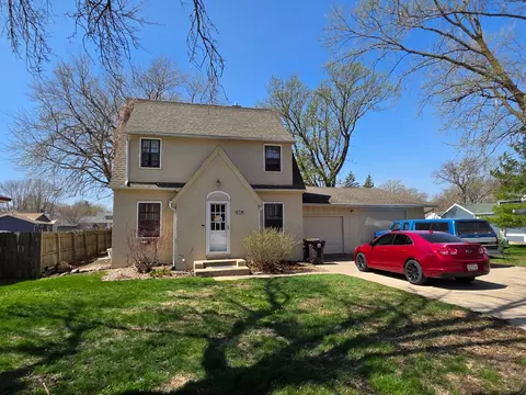 419 12th St N, Mountain Lake, MN 56159
