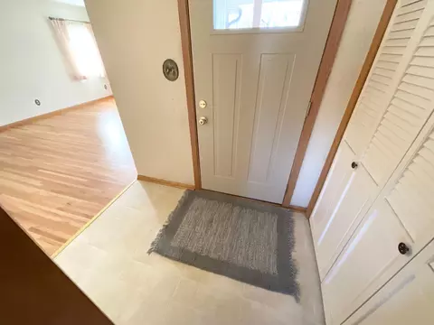 Entry Way - 1503 16th St SW, Austin, MN 55912 photo 1 of 1