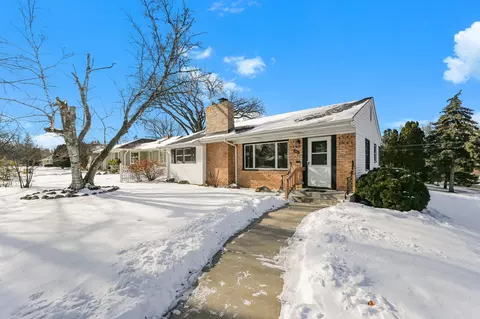 3553 Abbott Ave N, Robbinsdale, MN 55422