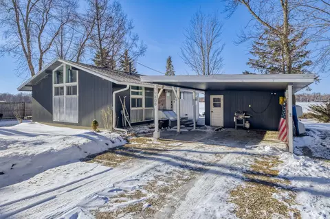 29408 Francis Lake Dr NW, Isanti, MN 55040