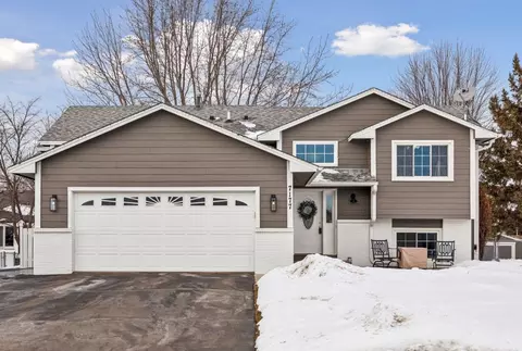 7177 158th St W, Apple Valley, MN 55124