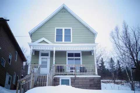 Exterior - 417 W 5th St, Duluth, MN 55806 photo 2 of 3