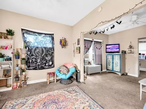 Living - 609-611 N 4th Ave E, Duluth, MN 55805 photo 2 of 3