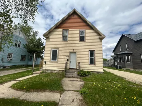 1009 E Center St, Rochester, MN 55904