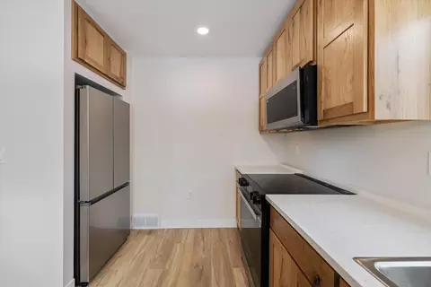 Kitchen - 38138 Hocking Rd, Bigfork, MN 56628 photo 3 of 5