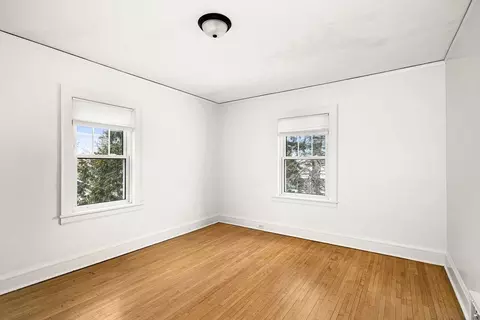 Bedroom - 2815 E 2nd St, Duluth, MN 55812 photo 4 of 8