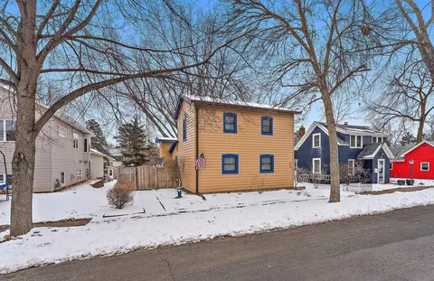 171 5th St N, Bayport, MN 55003
