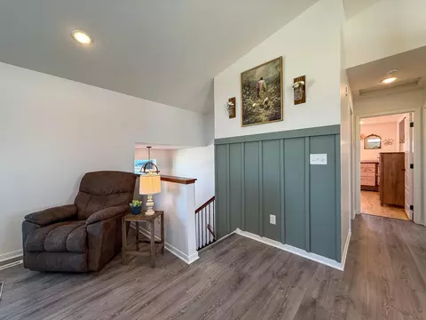 Entry Way - 888 7th Ave, Wanamingo, MN 55983 photo 1 of 2