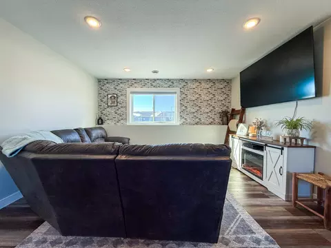 Living - 888 7th Ave, Wanamingo, MN 55983 photo 5 of 5