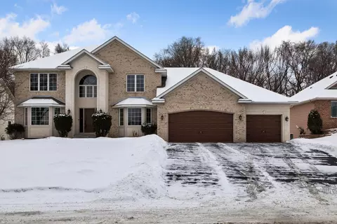 1454 Englert Rd, Eagan, MN 55122