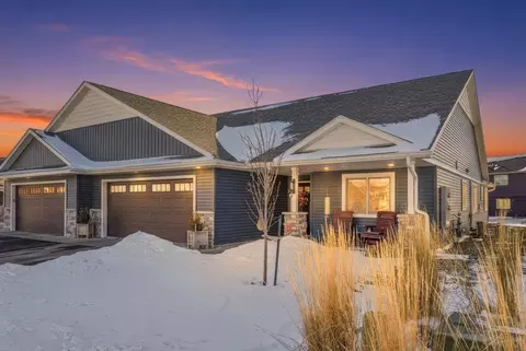 3509 Cambridge Pl, River Falls, WI 54022