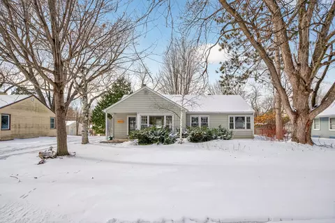 3017 Noble Ave N, Golden Valley, MN 55422