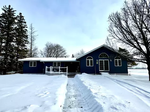 45633 300th St, Roseau, MN 56751