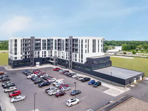 300 Main Ave #504, Fargo, ND 58103