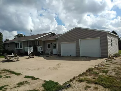 19908 650th Ave, Alden, MN 56009