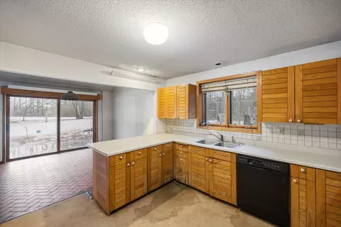 Kitchen - 5617 47th St SE, Saint Cloud, MN 56304 photo 6 of 6
