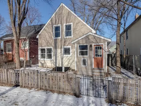 675 Edmund Ave, Saint Paul, MN 55104
