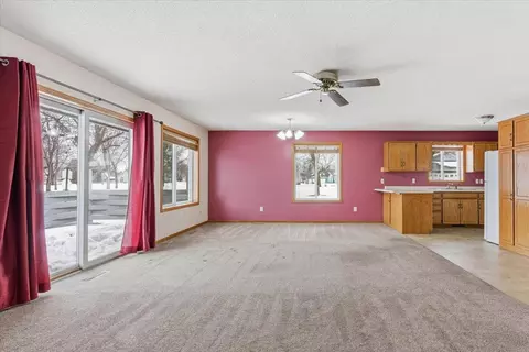 Living - 314 Bogey Ln, Cold Spring, MN 56320 photo 3 of 5