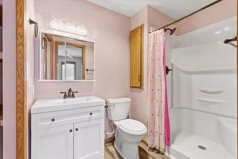 Bath - 314 Bogey Ln, Cold Spring, MN 56320 photo 1 of 4