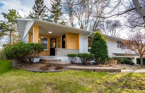 4201 Dunberry Ln, Edina, MN 55435