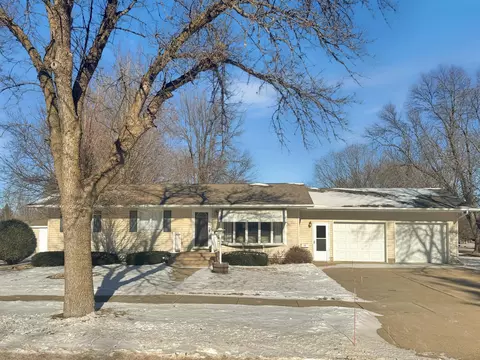 3085 30th St, Slayton, MN 56172