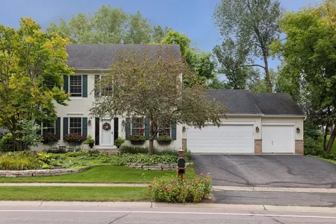 13850 Pennock Ave, Apple Valley, MN 55124