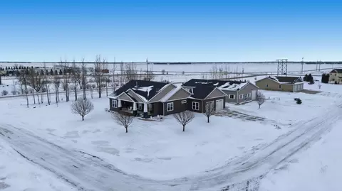 330 31st Ave NW, West Fargo, ND 58078