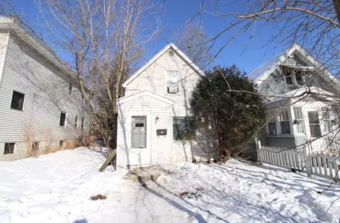 Exterior - 2869 Exeter St, Duluth, MN 55806 photo 3 of 3