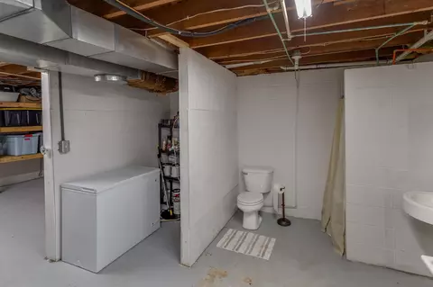 Bath - 4575 Crawford St, Brainerd, MN 56401 photo 3 of 3