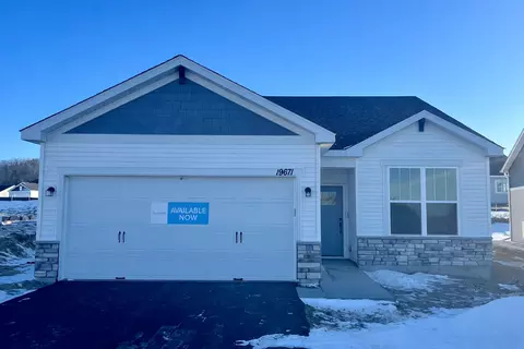 19671 Hunters Rdg, Rogers, MN 55374
