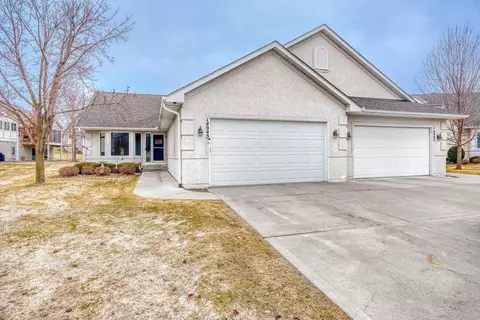 14943 Hillside Cir NW, Prior Lake, MN 55372