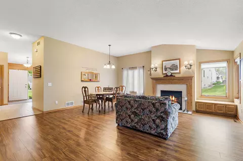 14943 Hillside Cir NW, Prior Lake, MN 55372