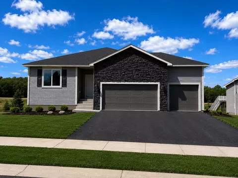 1125 Legacy Pkwy, New Richmond, WI 54017