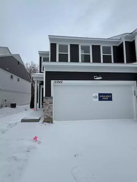 12842 Sawyer Ln, Rogers, MN 55374
